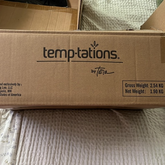 Temp-Tations 3-piece swing lid cookware set with silicone grips - Picture 7 of 7